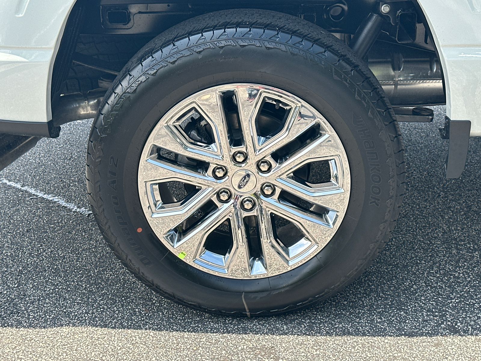 New 2026 Avalanche Ford Lariat® image 19