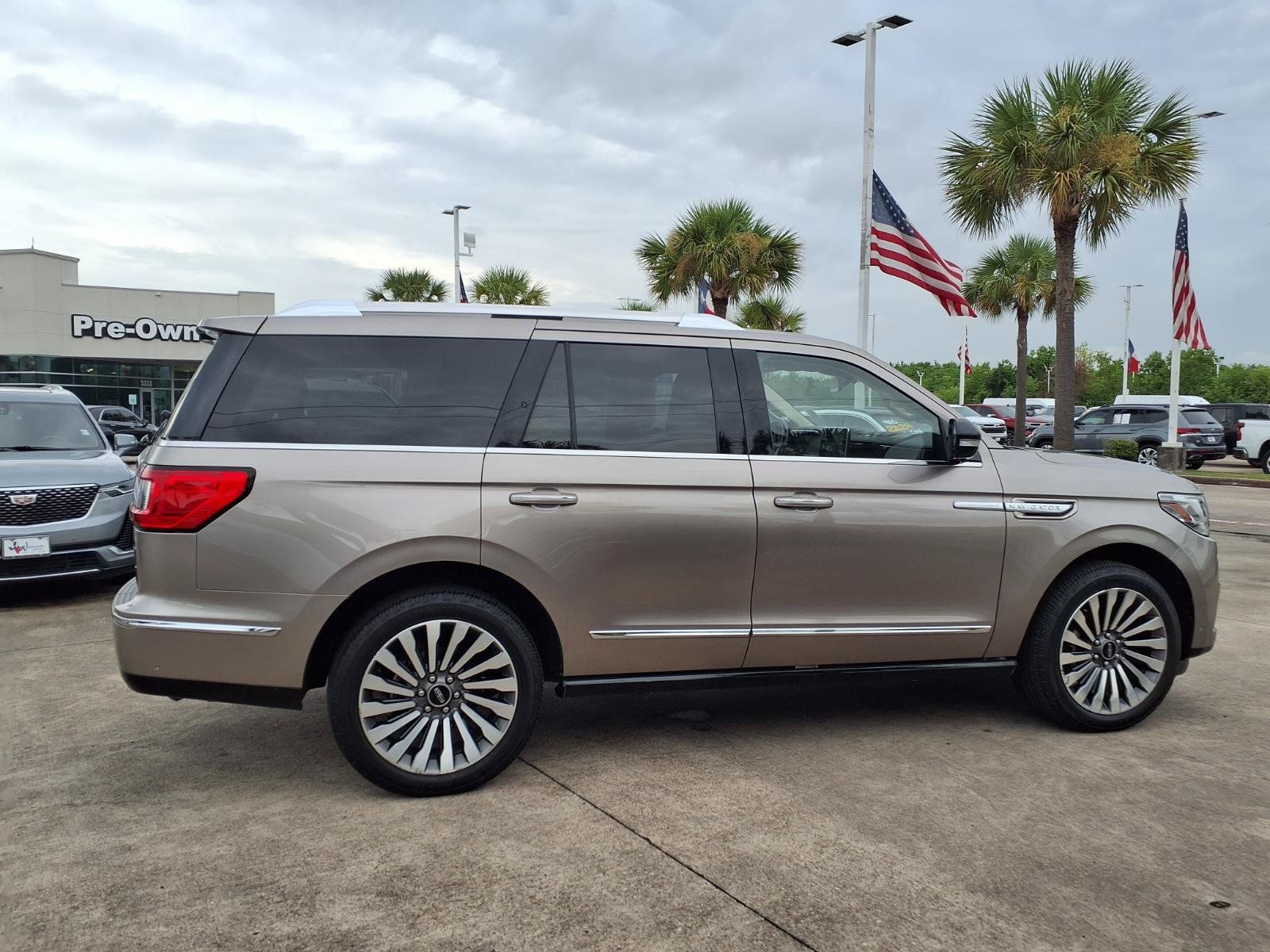 2020 Lincoln Navigator Reserve Brown at Classic Elite Chevrolet Sugar Land