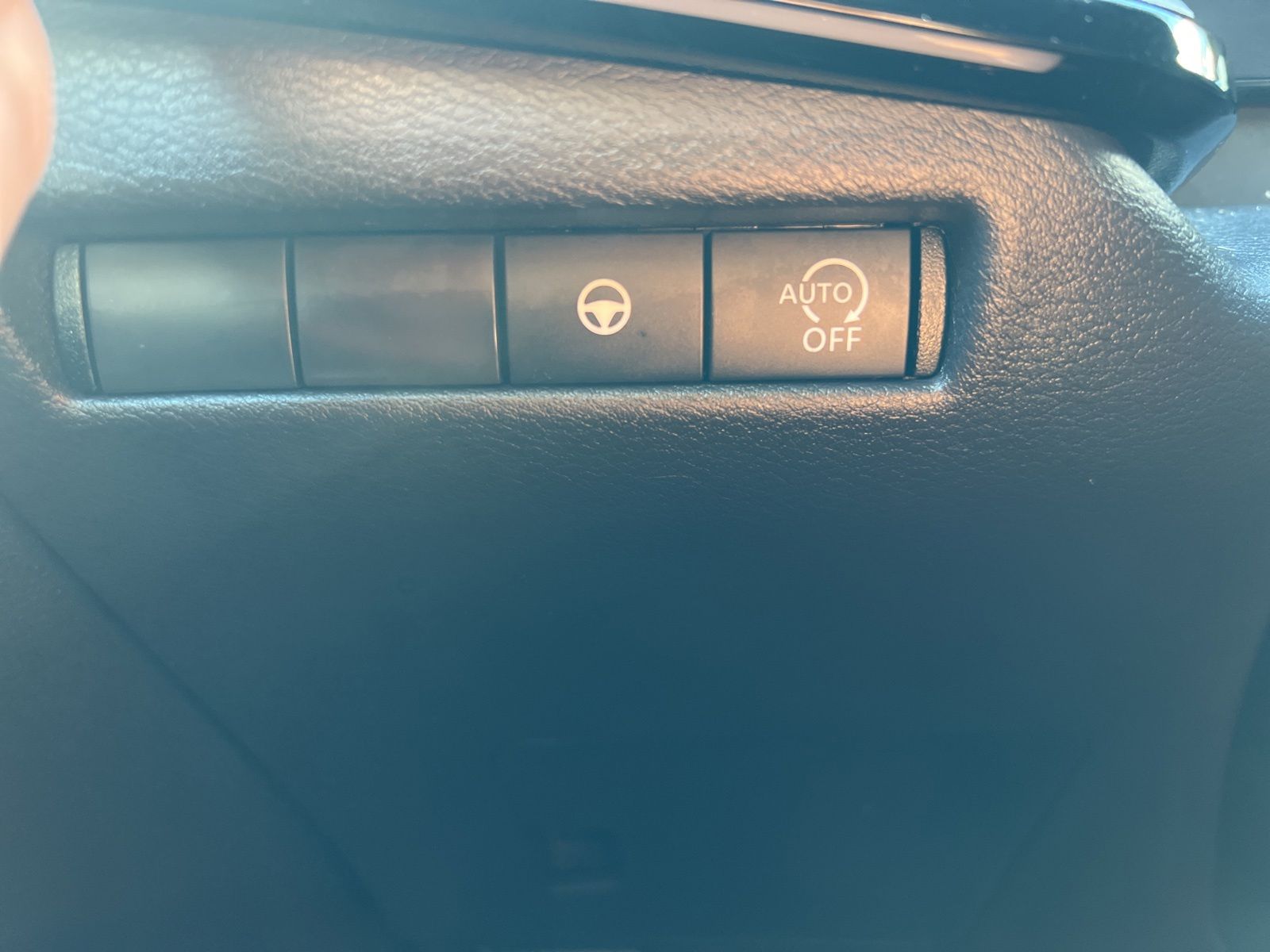 Used 2025 White Nissan SR image 23