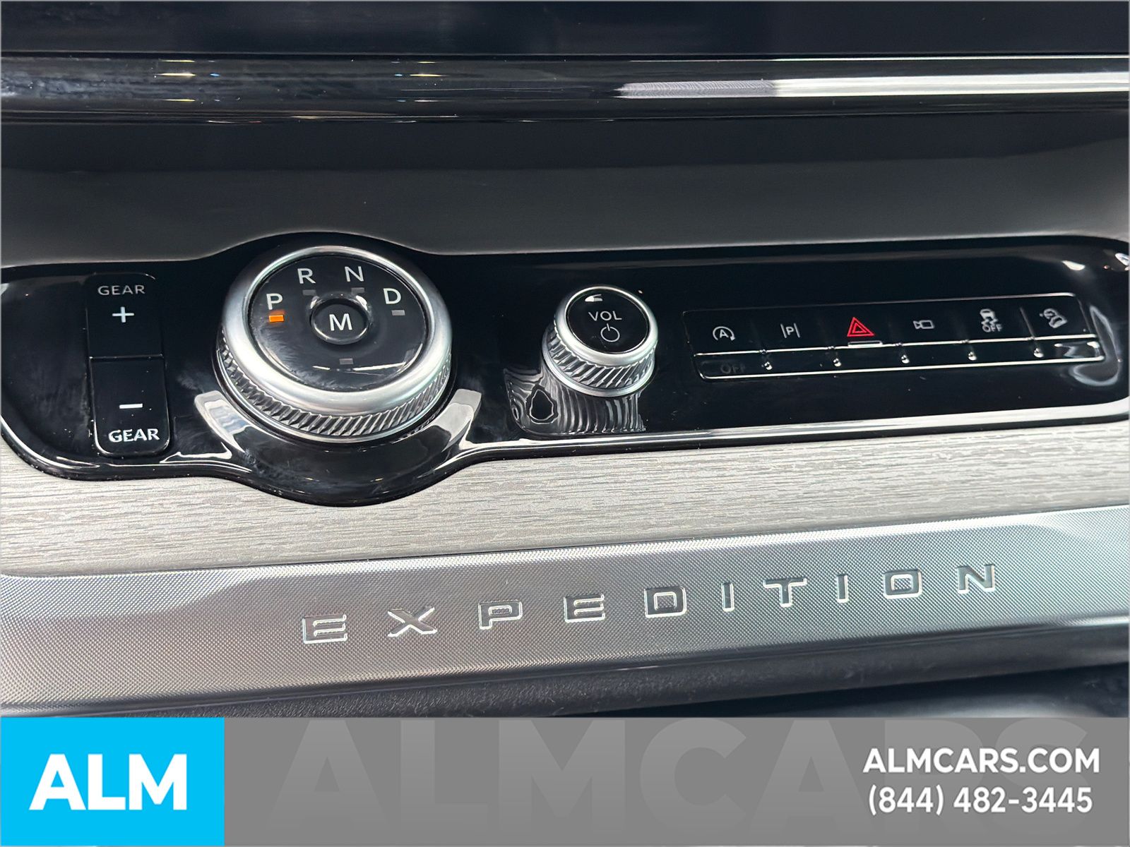 Used 2025 White Ford Platinum image 38
