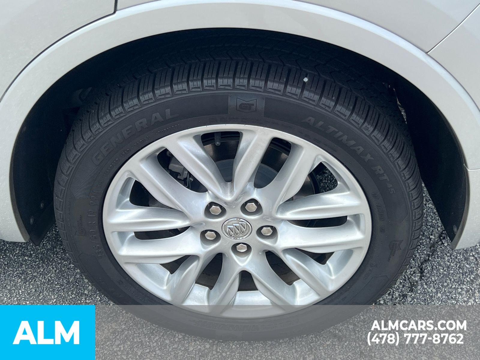Used 2019 Silver Buick Premium II image 26
