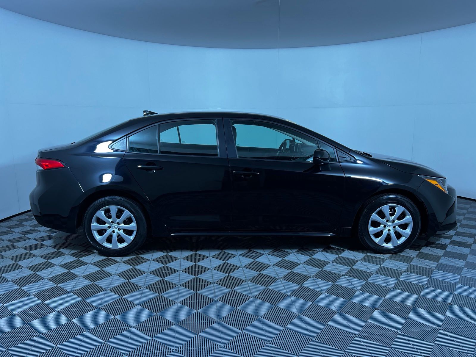Thumbnail: 2024 Toyota Corolla - 4