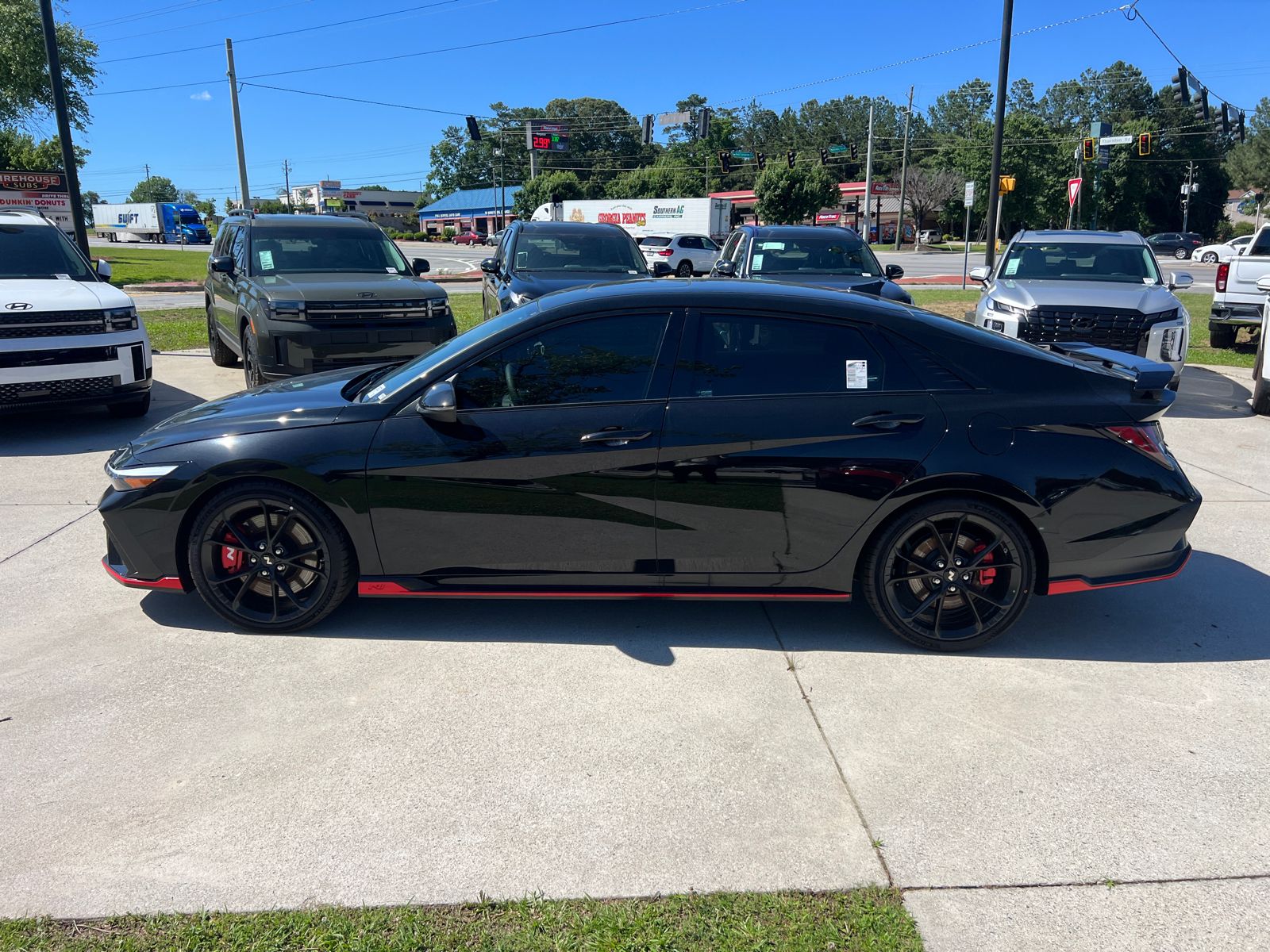 2025 Hyundai Elantra N Base photo 8