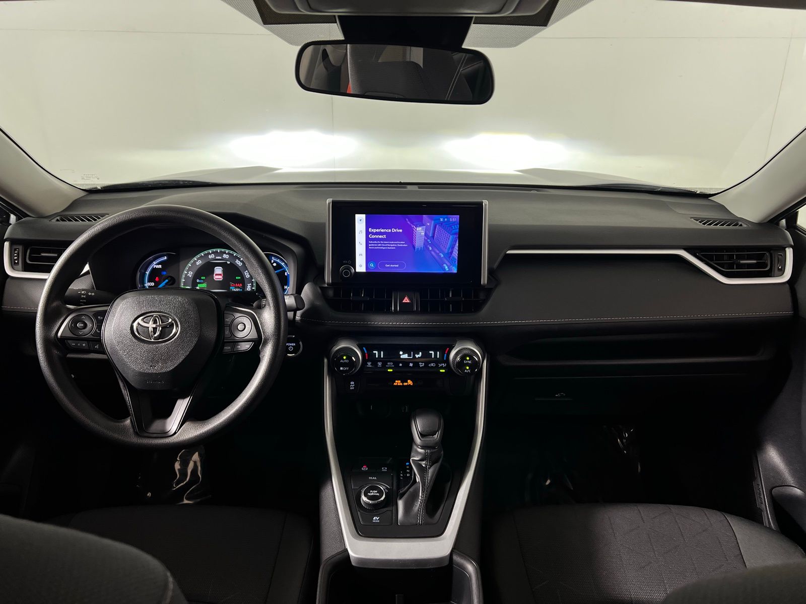 Thumbnail: 2025 Toyota RAV4 - 23