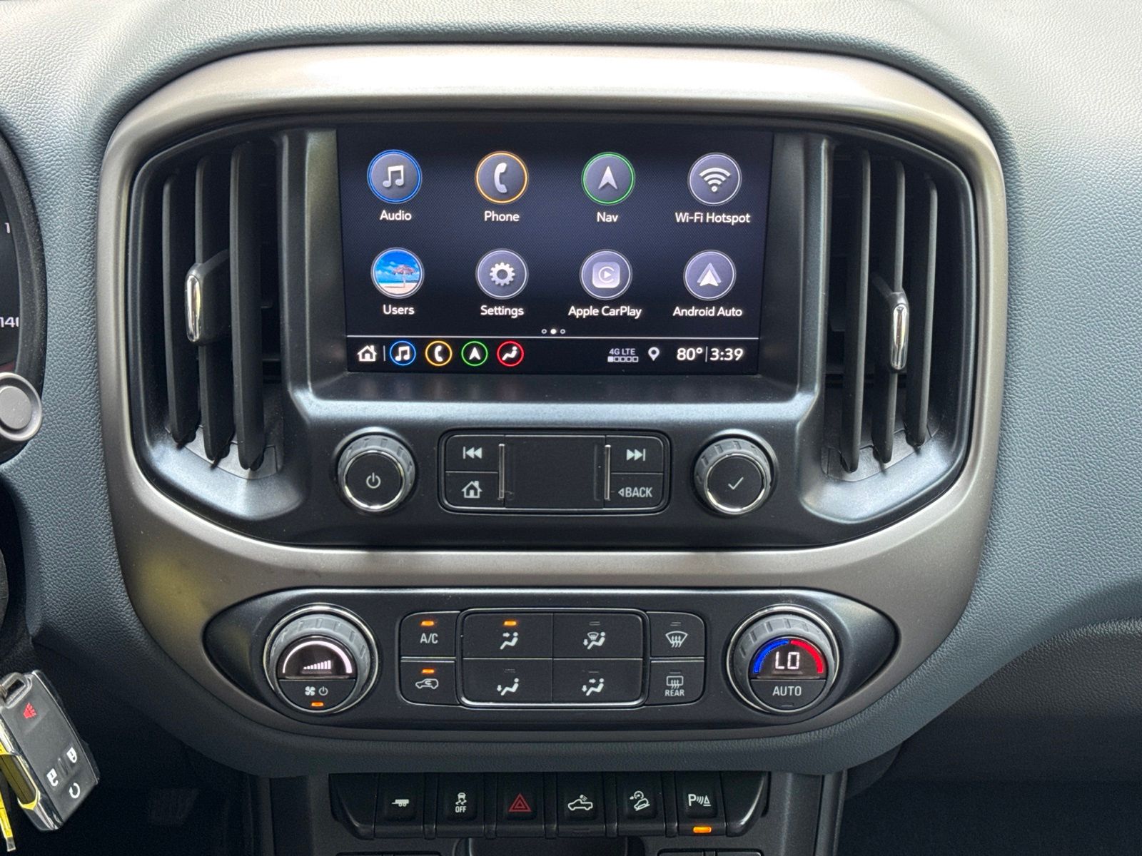 Used 2022 Beige Chevrolet Z71 image 20