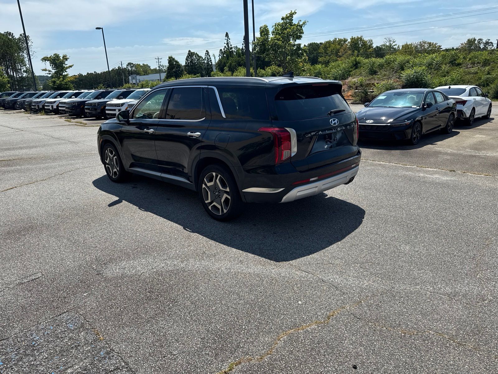Used 2024 Black Hyundai Limited image 3