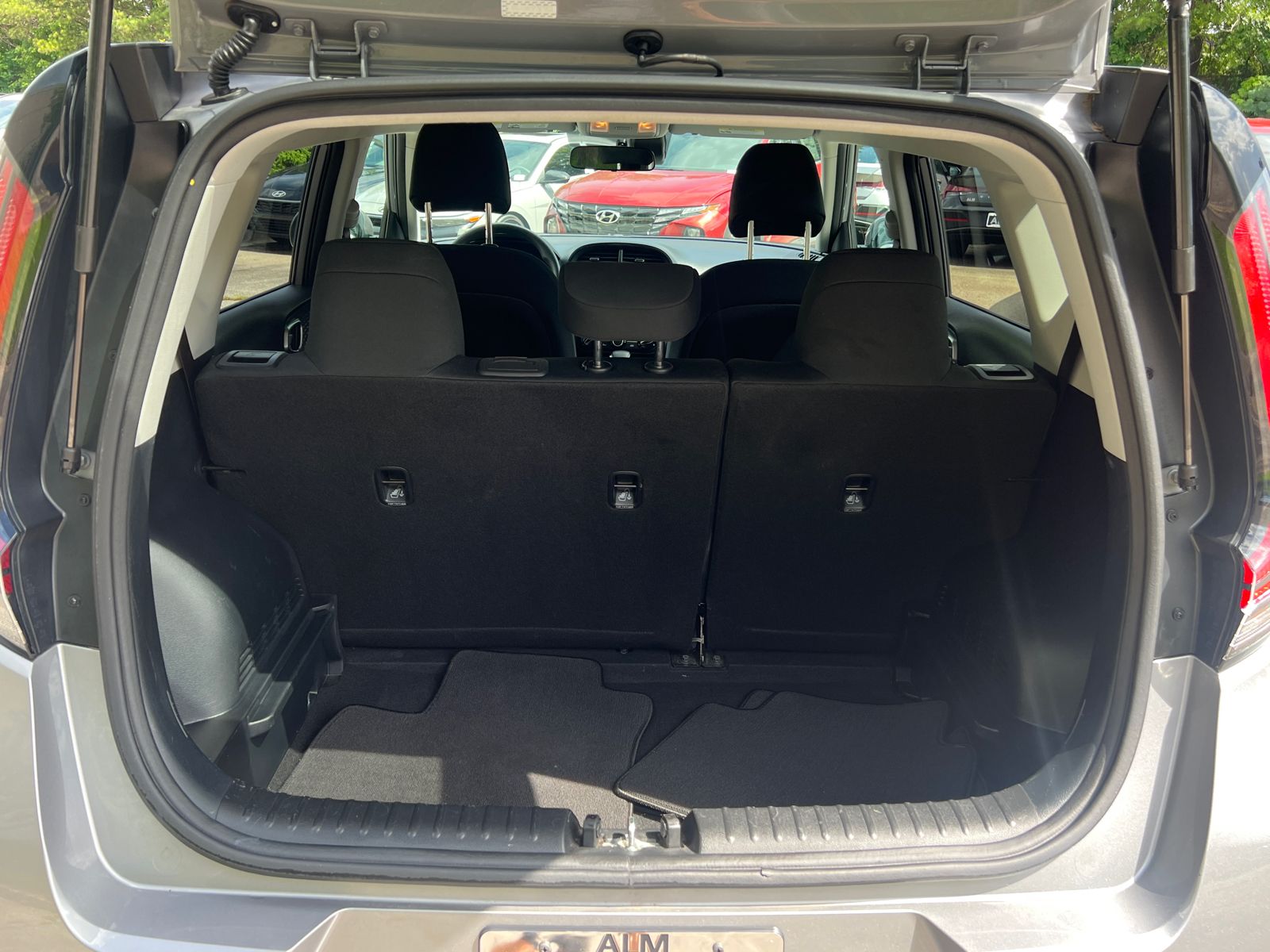 2023 Kia Soul LX photo 13