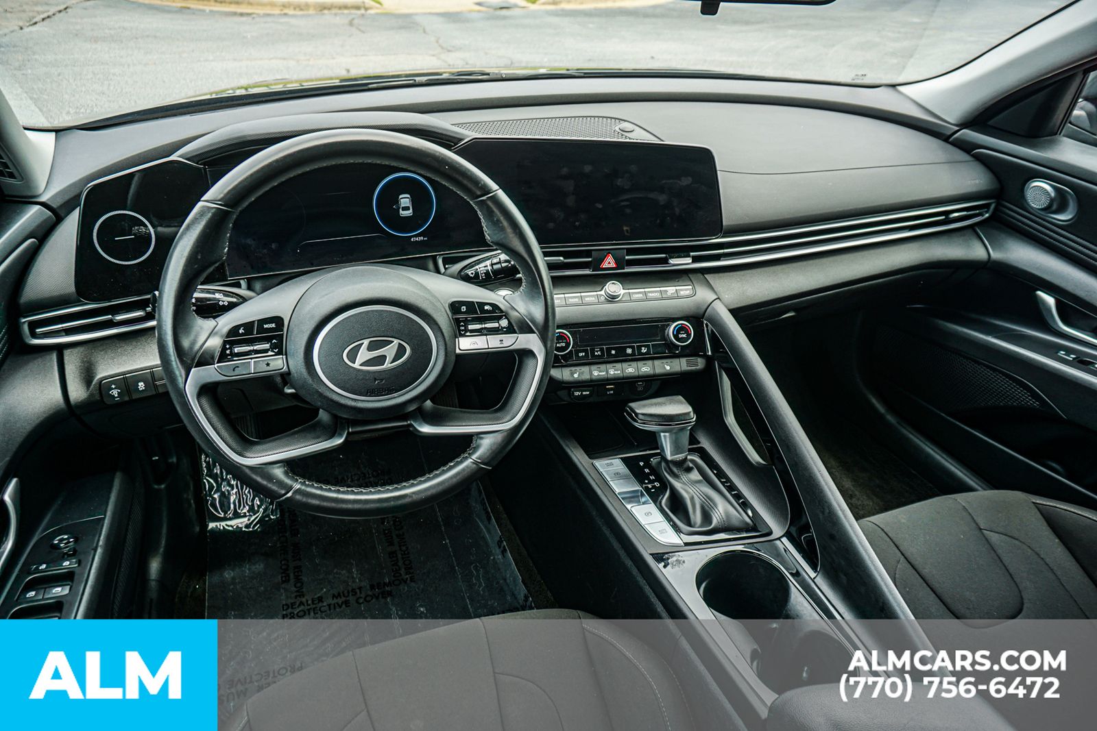 Used 2025 Gray Hyundai SEL Convenience image 28