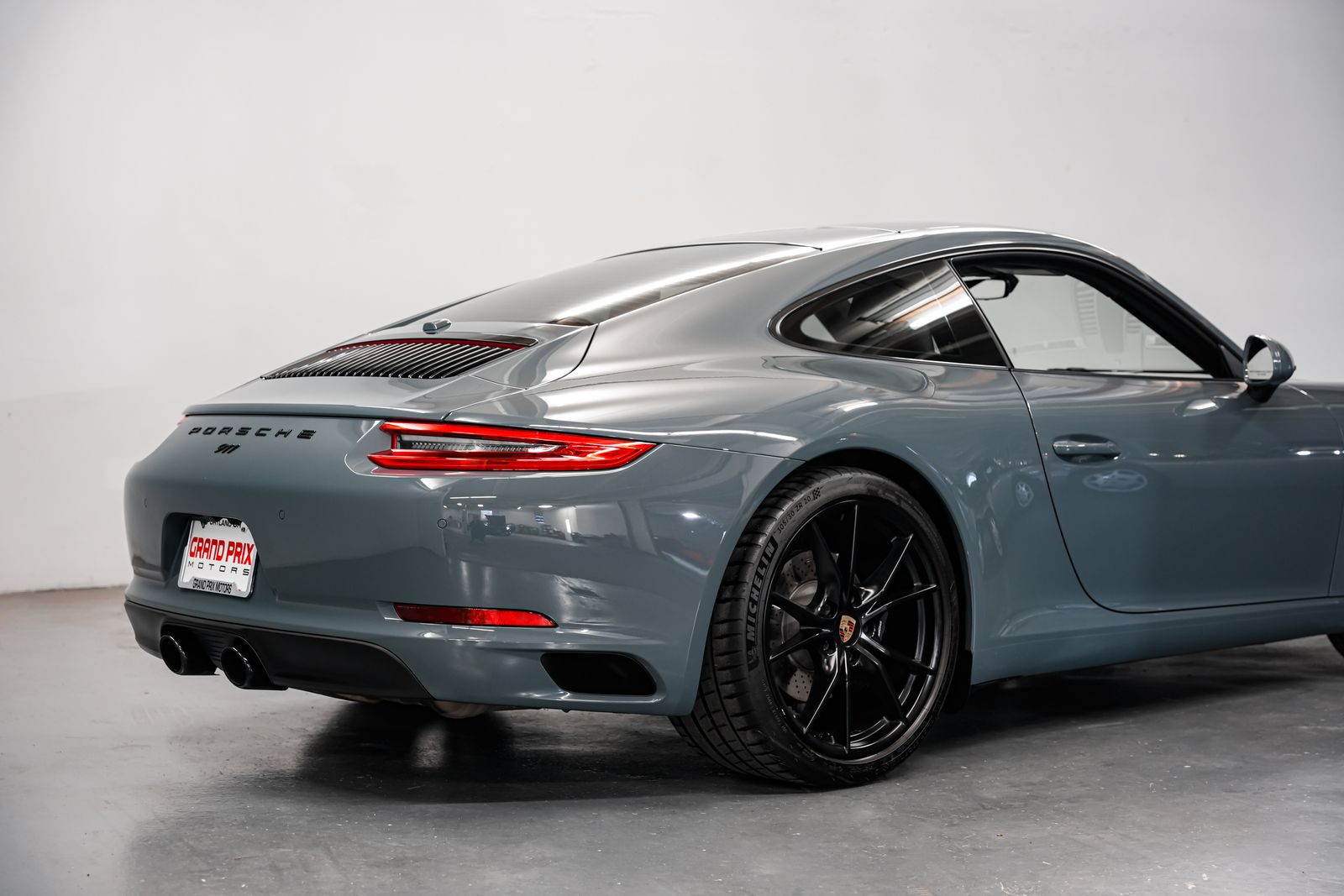 2018 Porsche 911 Carrera — photo 32