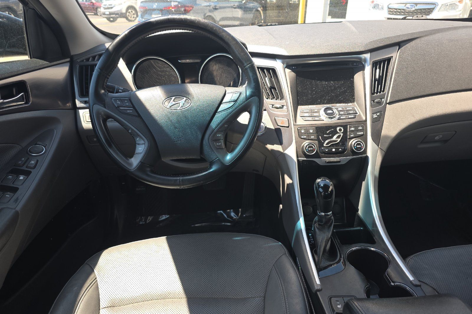 Used 2014 Black Hyundai Limited image 14
