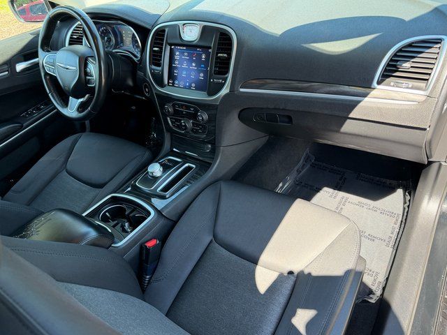 Used 2021 Gloss Black Chrysler Touring image 29