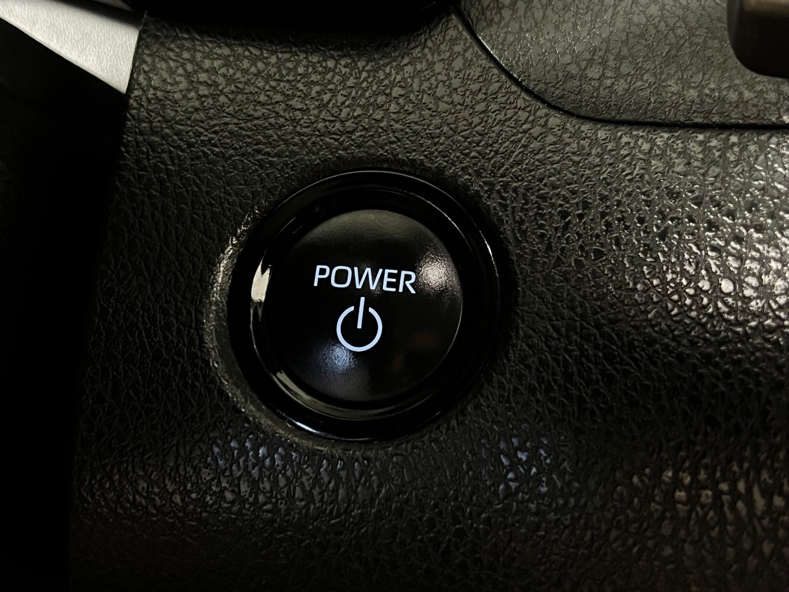 Thumbnail: 2025 Toyota Camry - 19