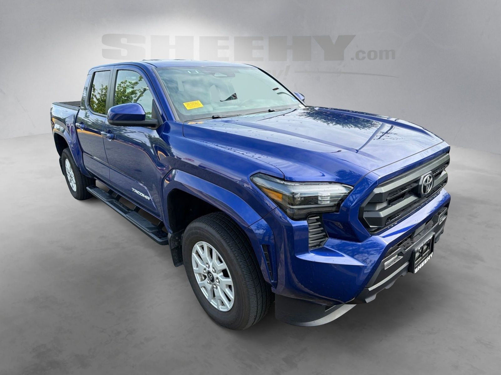 Used 2025 Blue Toyota SR5 image 2