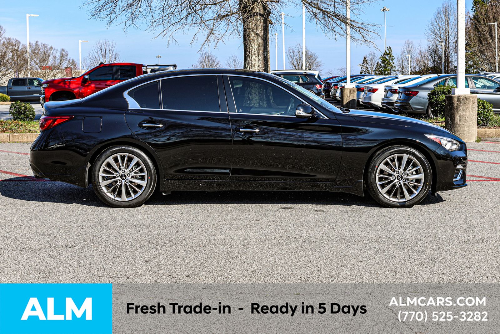 Used 2024 Black INFINITI LUXE image 8