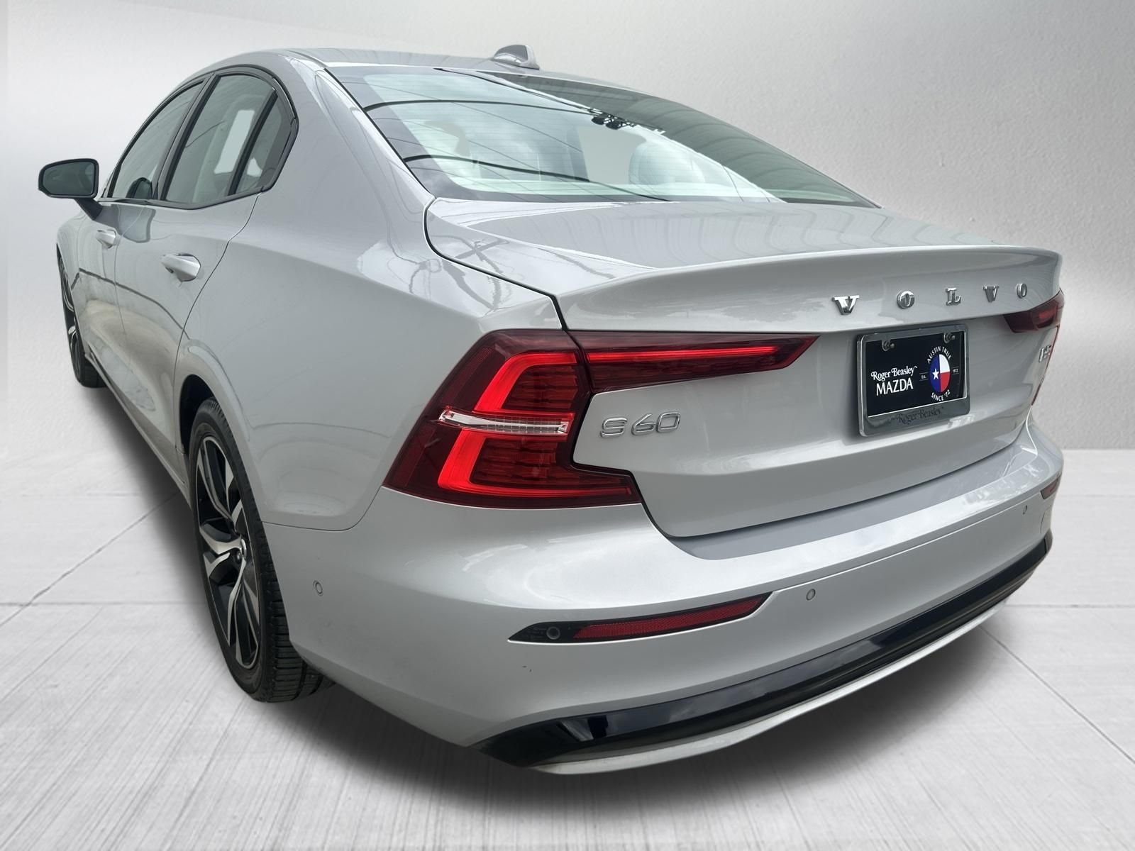 Used Car 2023 Volvo S60  B5 Plus Dark Theme For Sale Under $25,000 In Austin, Texas