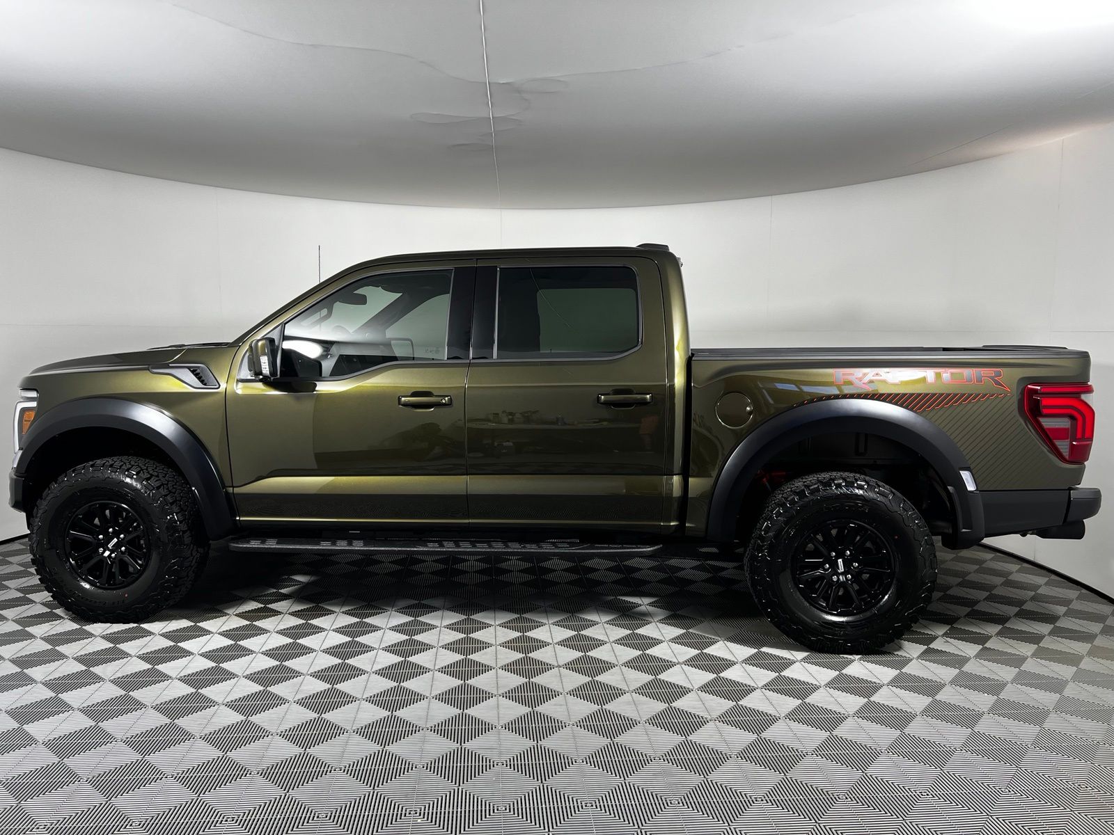 Thumbnail: 2025 Ford F-150 - 9