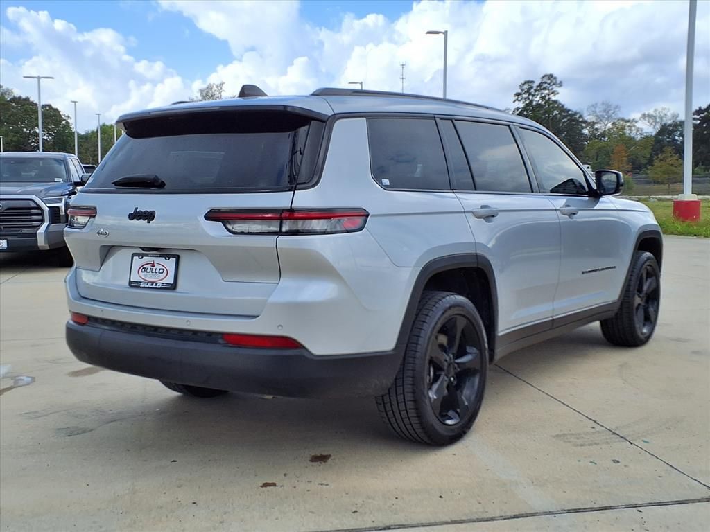 2023 Jeep Grand Cherokee L Altitude Silver at Bayshore Chrysler Jeep Dodge Ram