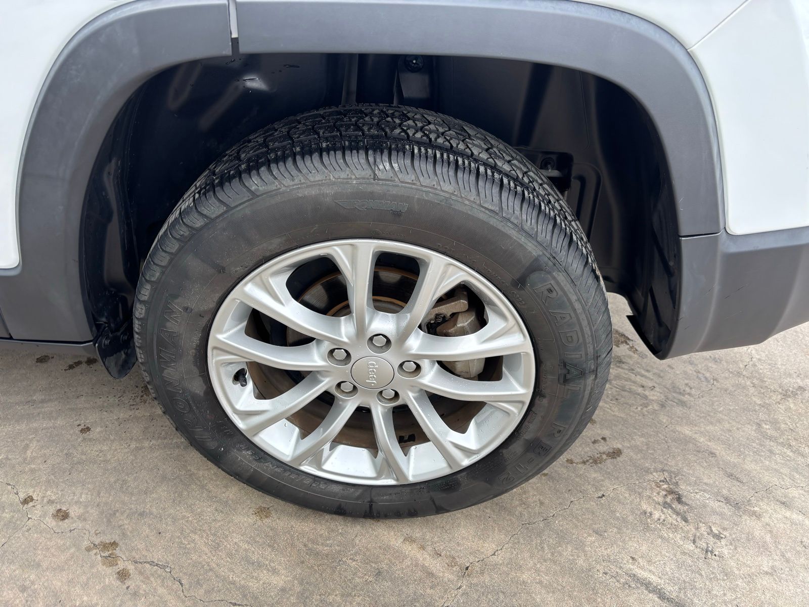 Used Car 2019 Jeep Cherokee  Latitude For Sale Under $12,000 In Austin, Texas