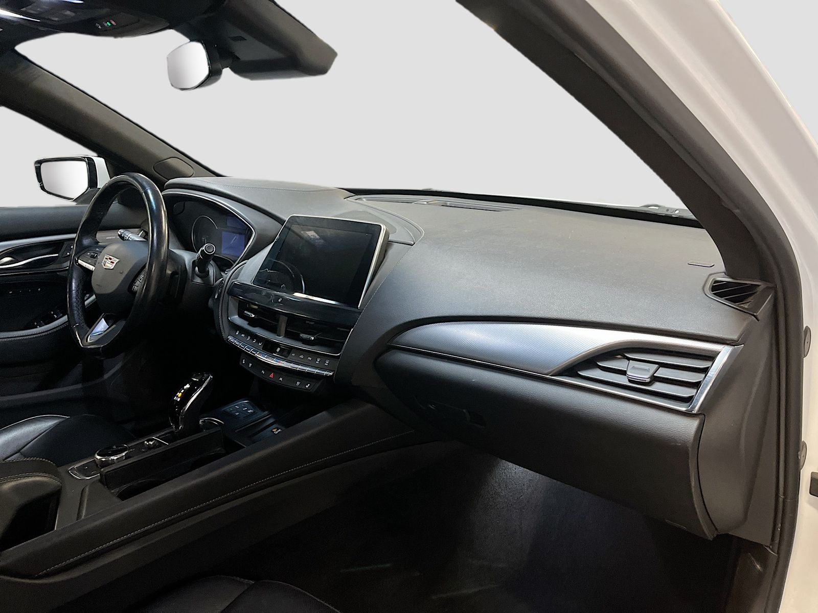 Used 2023 White Cadillac Premium Luxury image 29