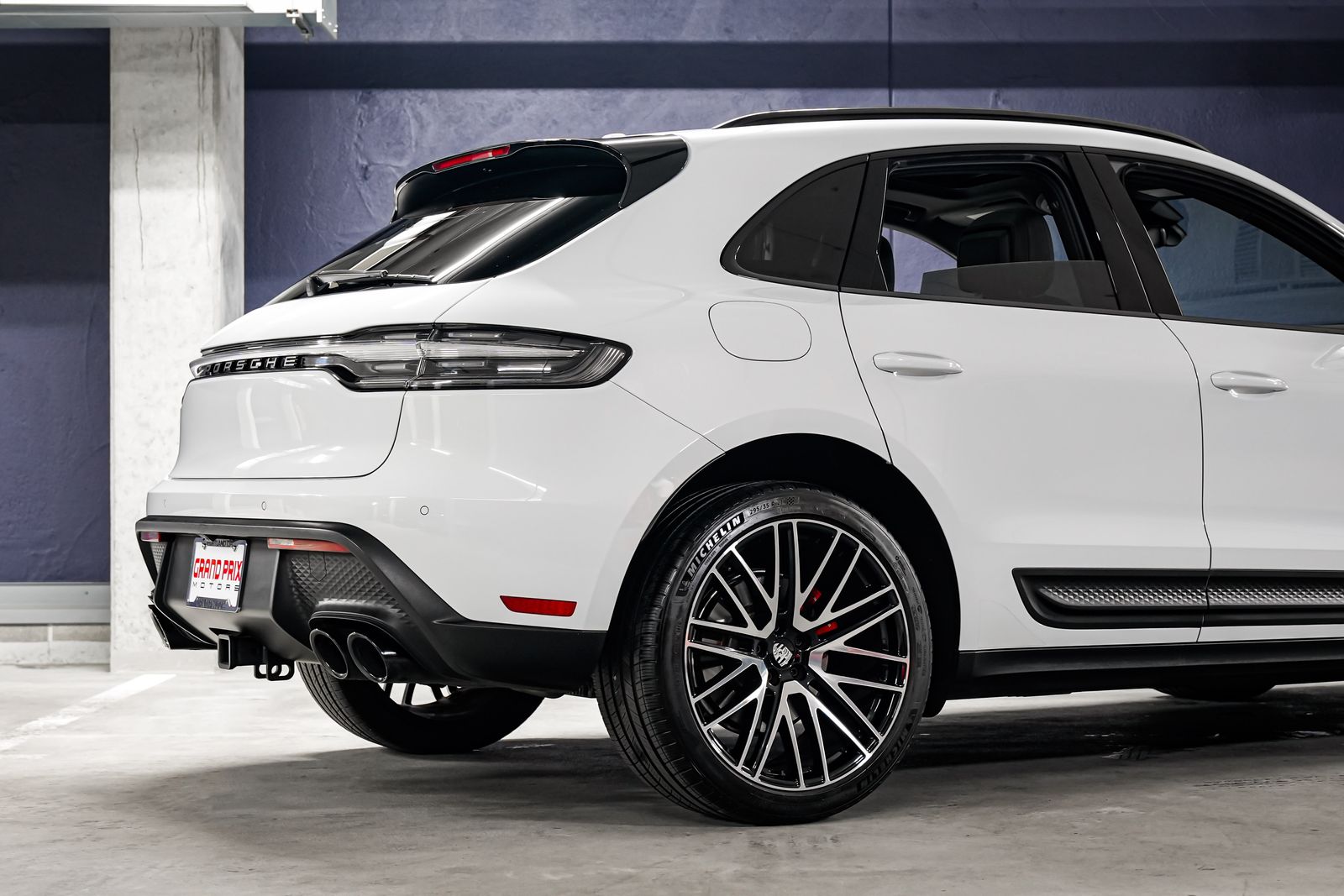 2024 Porsche Macan S — photo 45