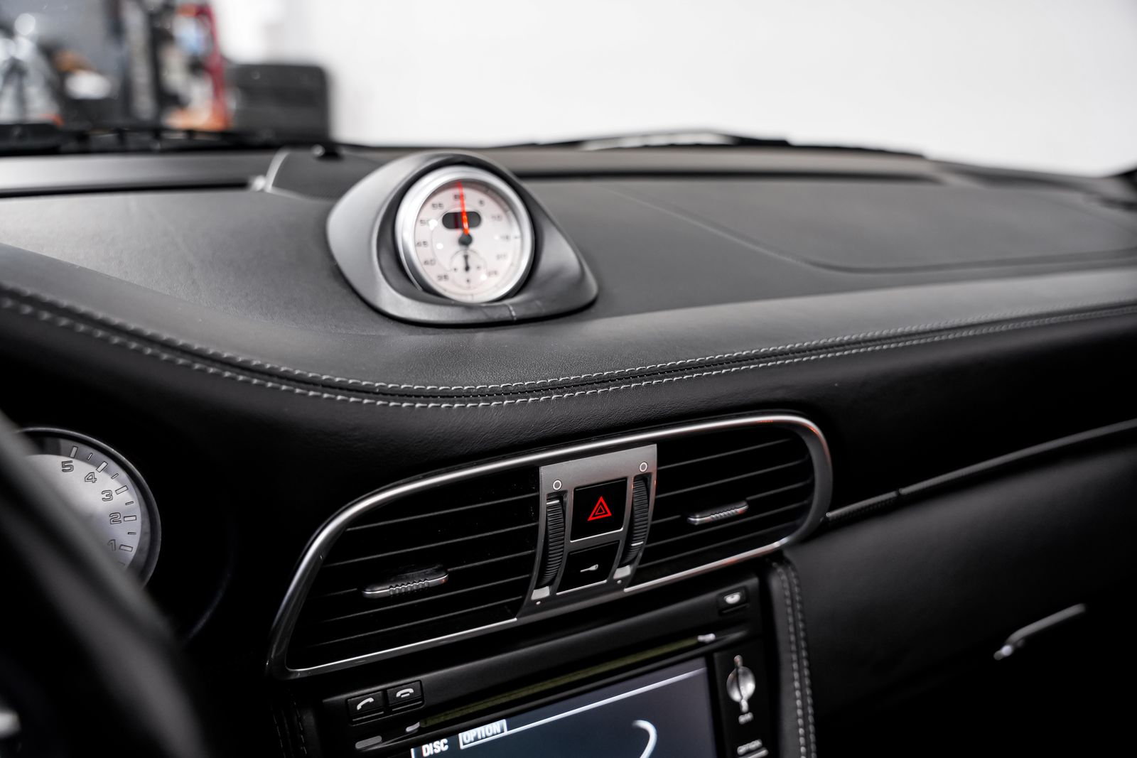 2011 Porsche 911 Turbo S — photo 12