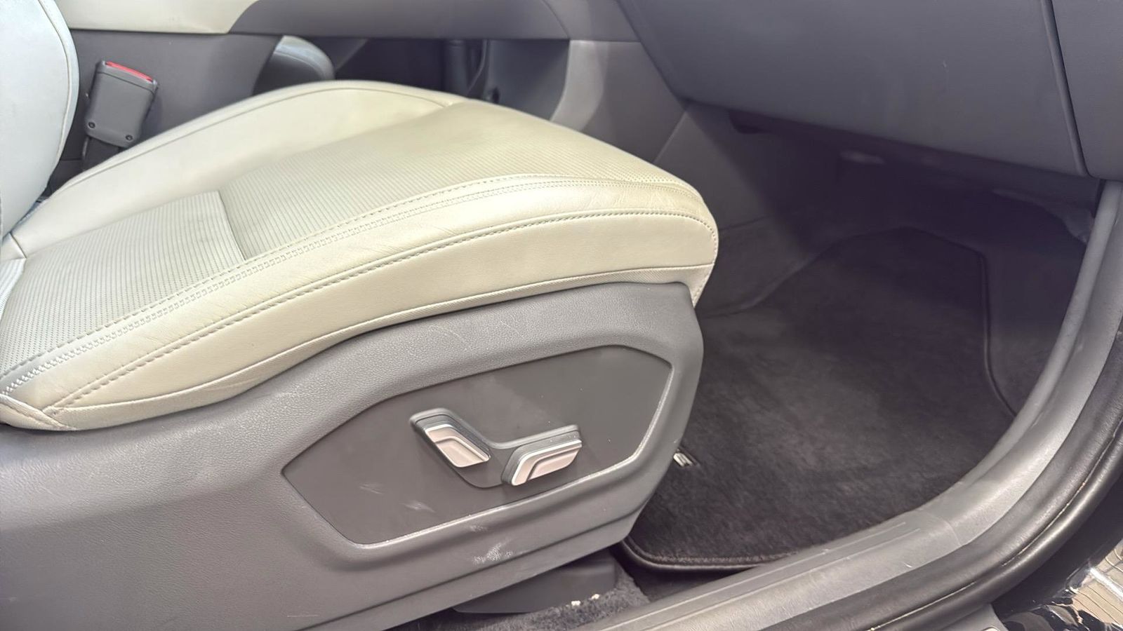 Used Car 2024 Hyundai Santa Fe  Calligraphy For Sale Under $40,000 In Austin, Texas