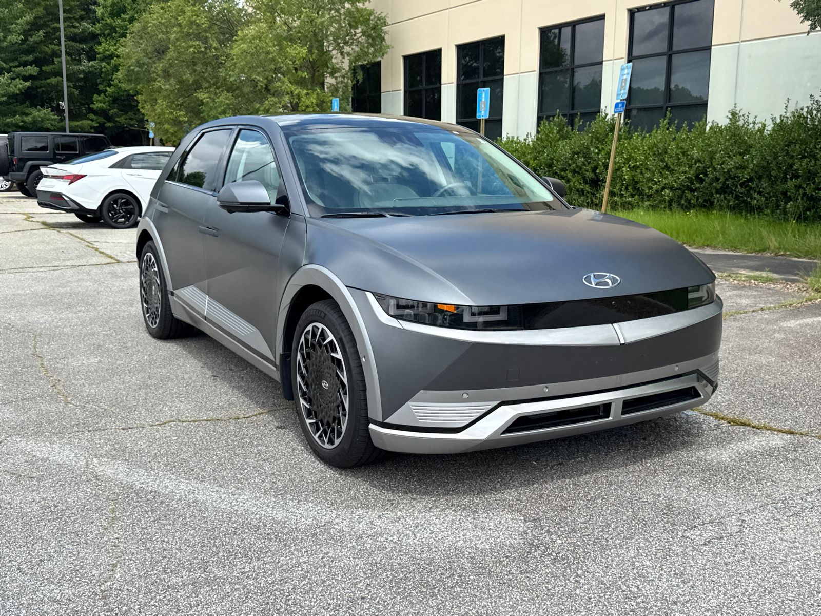 Used 2024 Gray Hyundai Limited image 3