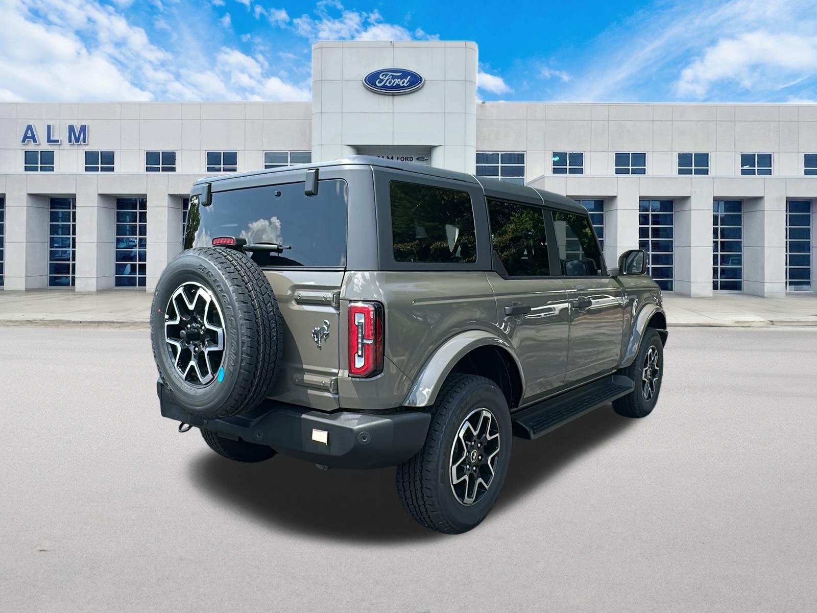 New 2026 Marsh Gray Ford Outer Banks® image 6