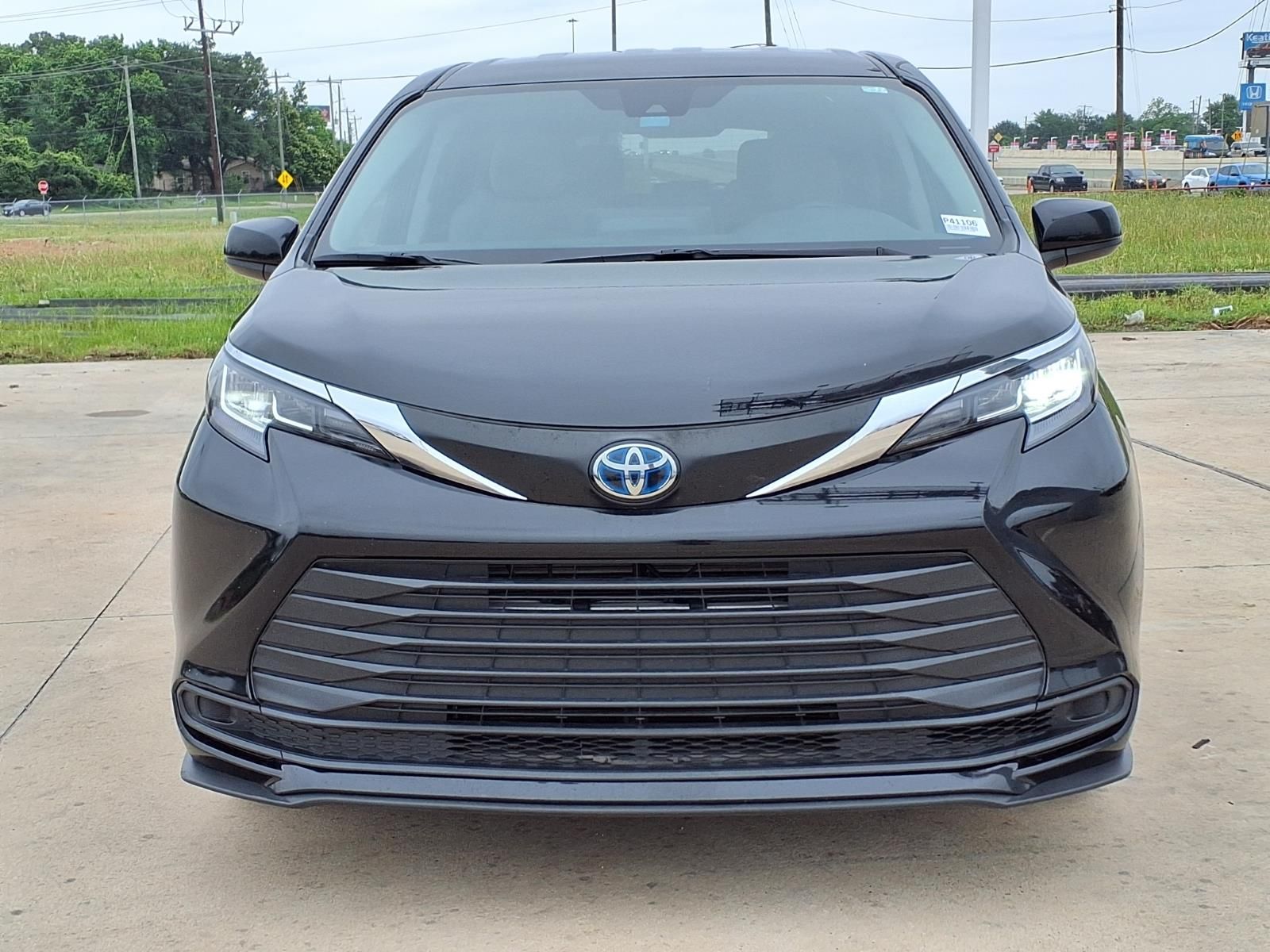 2022 Toyota Sienna LE Black at Joe Myers Mazda Kia