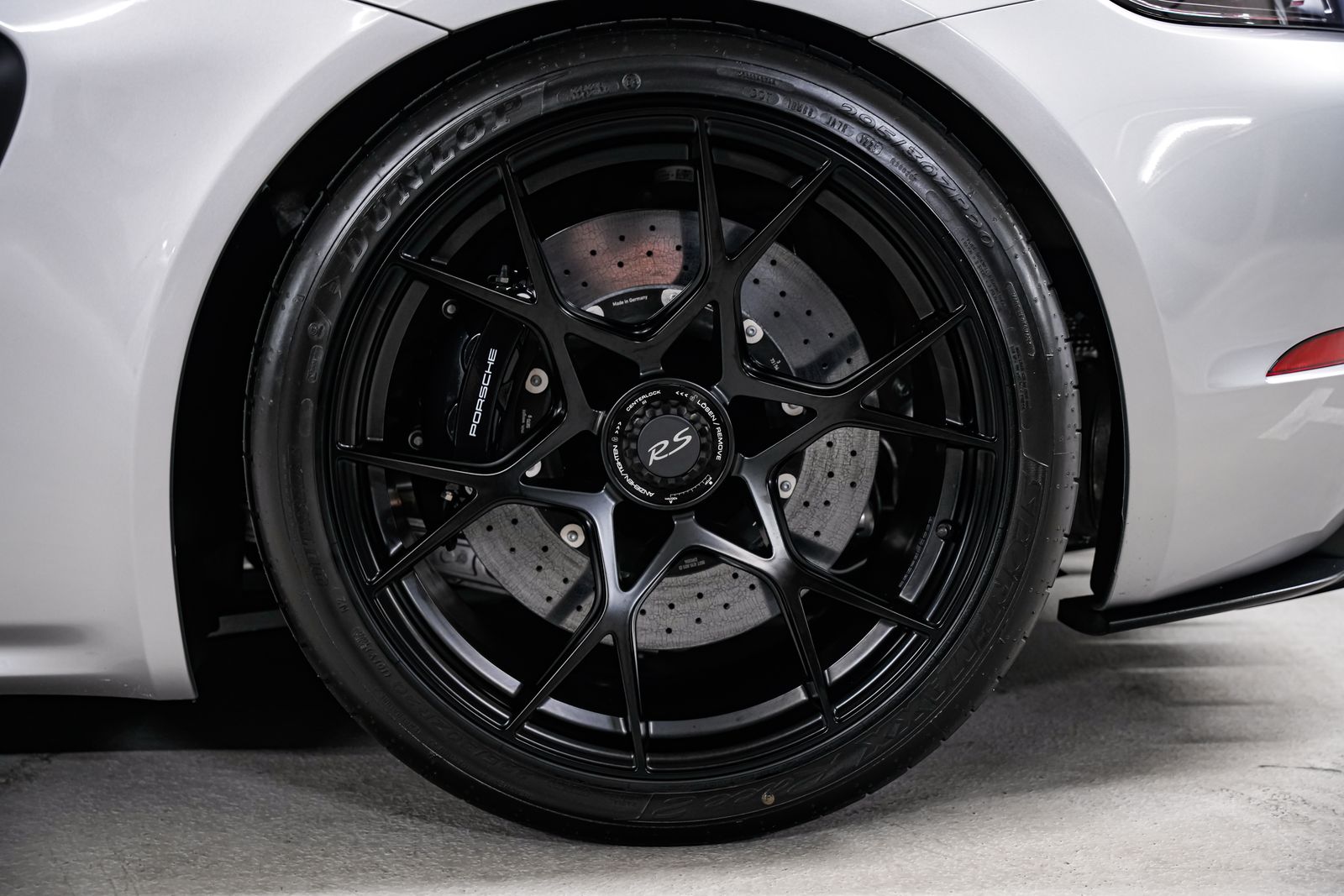 2025 Porsche 718 Spyder RS — photo 42