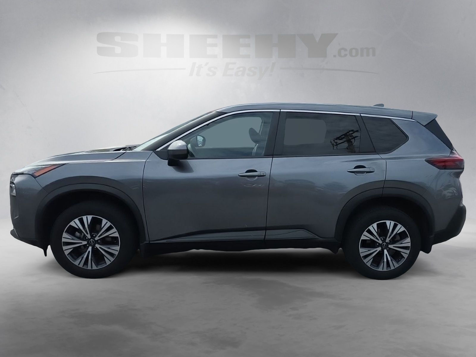 Used 2023 Gray Nissan SV image 15