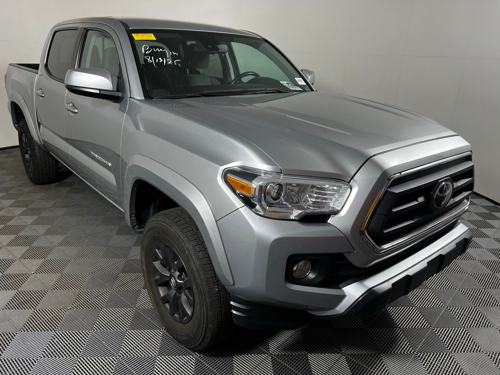 Thumbnail: 2023 Toyota Tacoma - 3