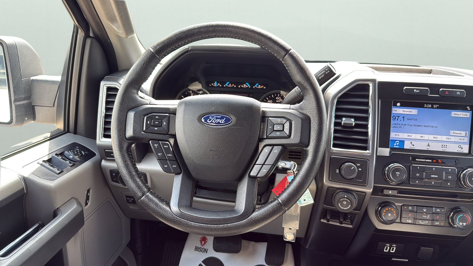 Used Car 2016 Ford F-150  Xlt For Sale Under $25,000 In Austin, Texas