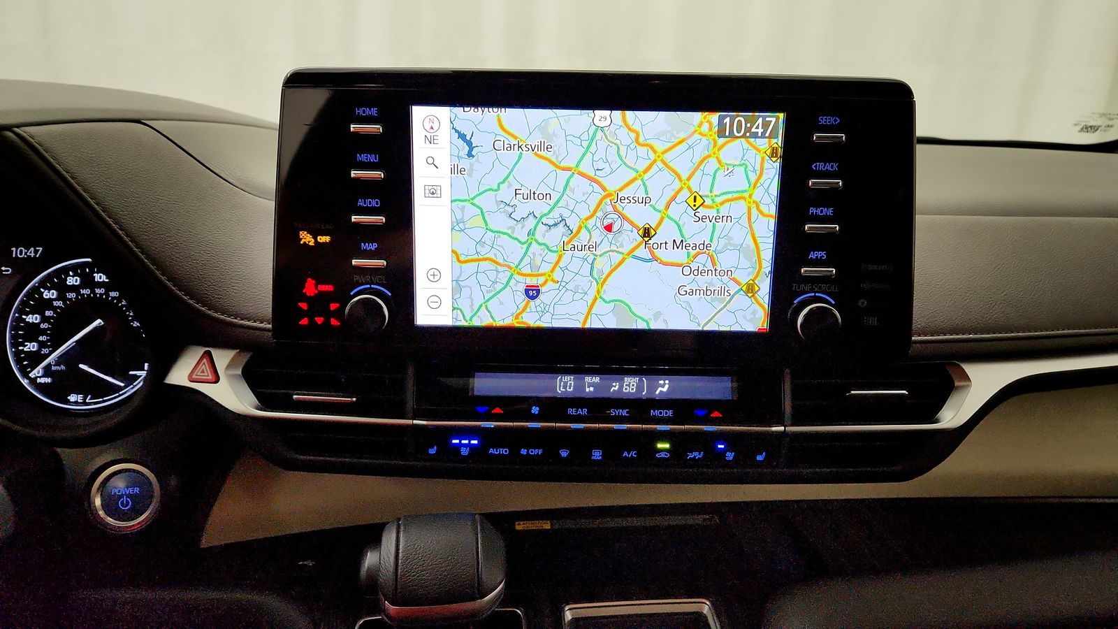 Used 2024  Toyota Platinum image 34