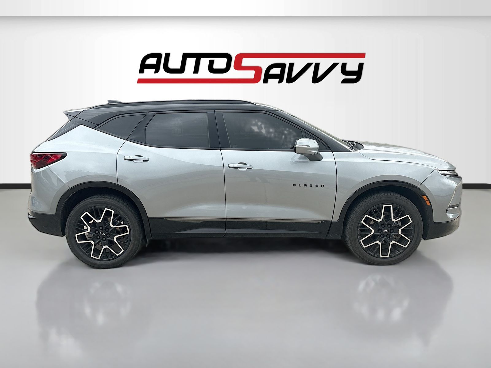 Used 2024 Gray Chevrolet RS image 8