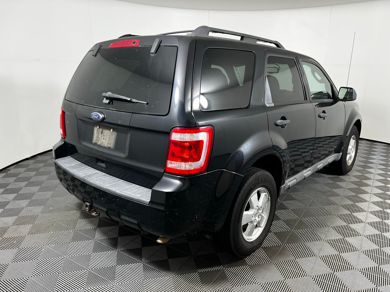 Thumbnail: 2011 Ford Escape - 5