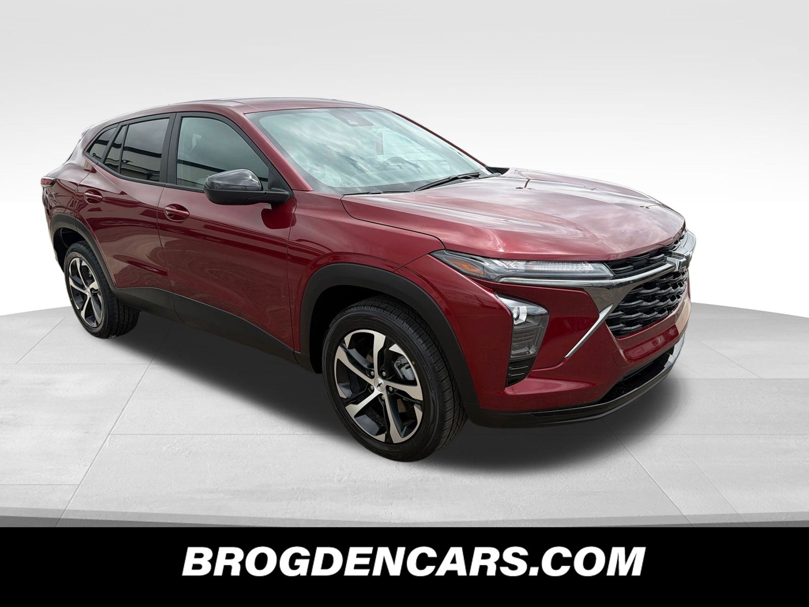 Red (Crimson Metallic) 2025 Chevrolet Trax SUV / Crossover Front-Wheel Drive 6-Speed Automatic