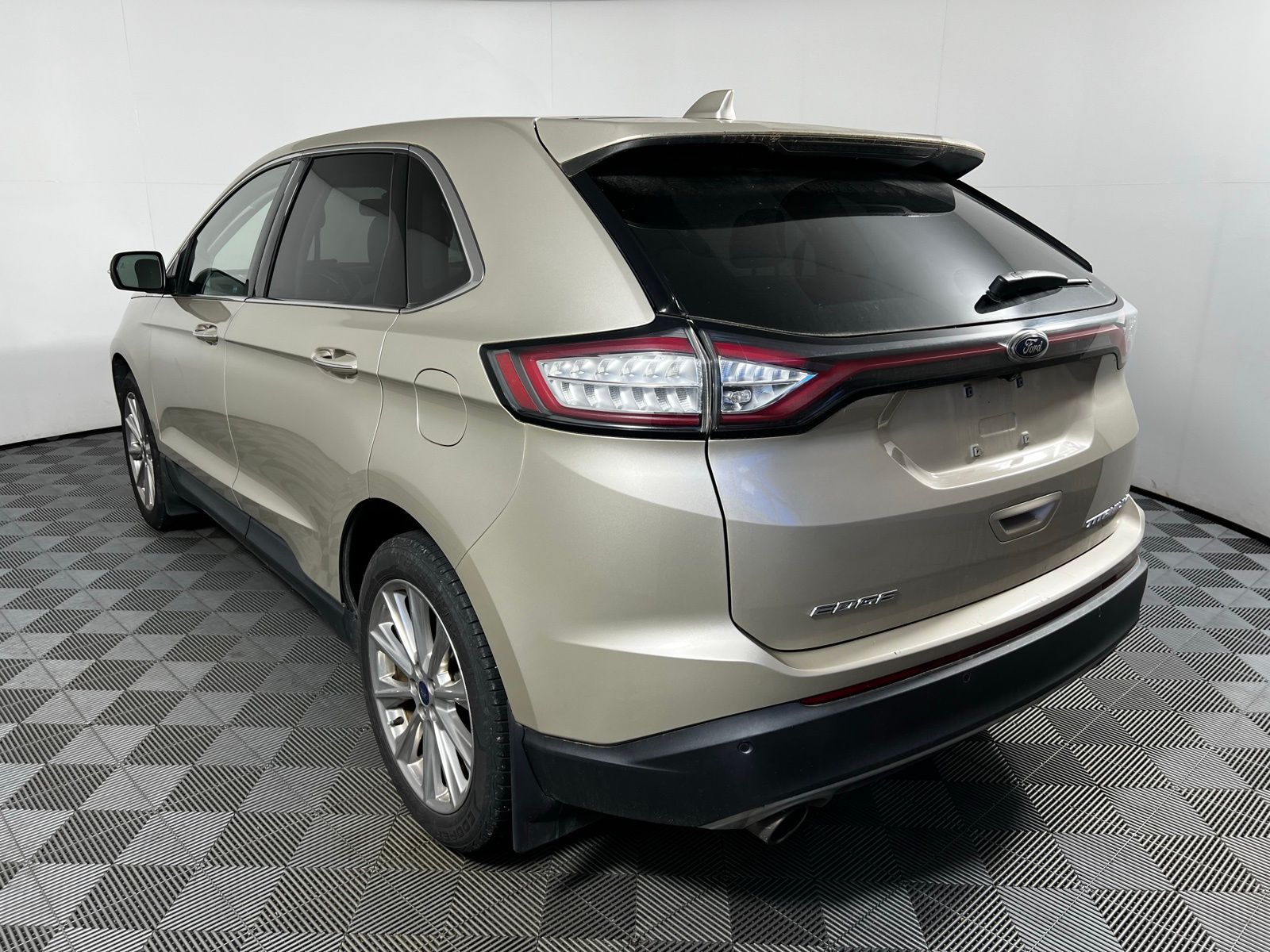 2017 Ford Edge Titanium 7