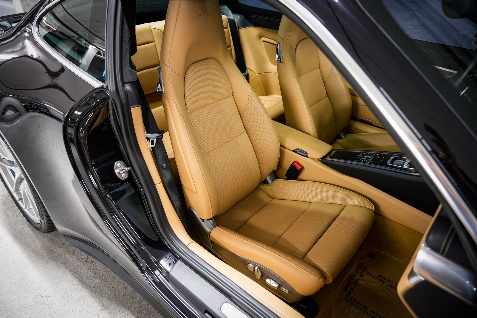2015 Porsche 911 Carrera 4S — photo 29