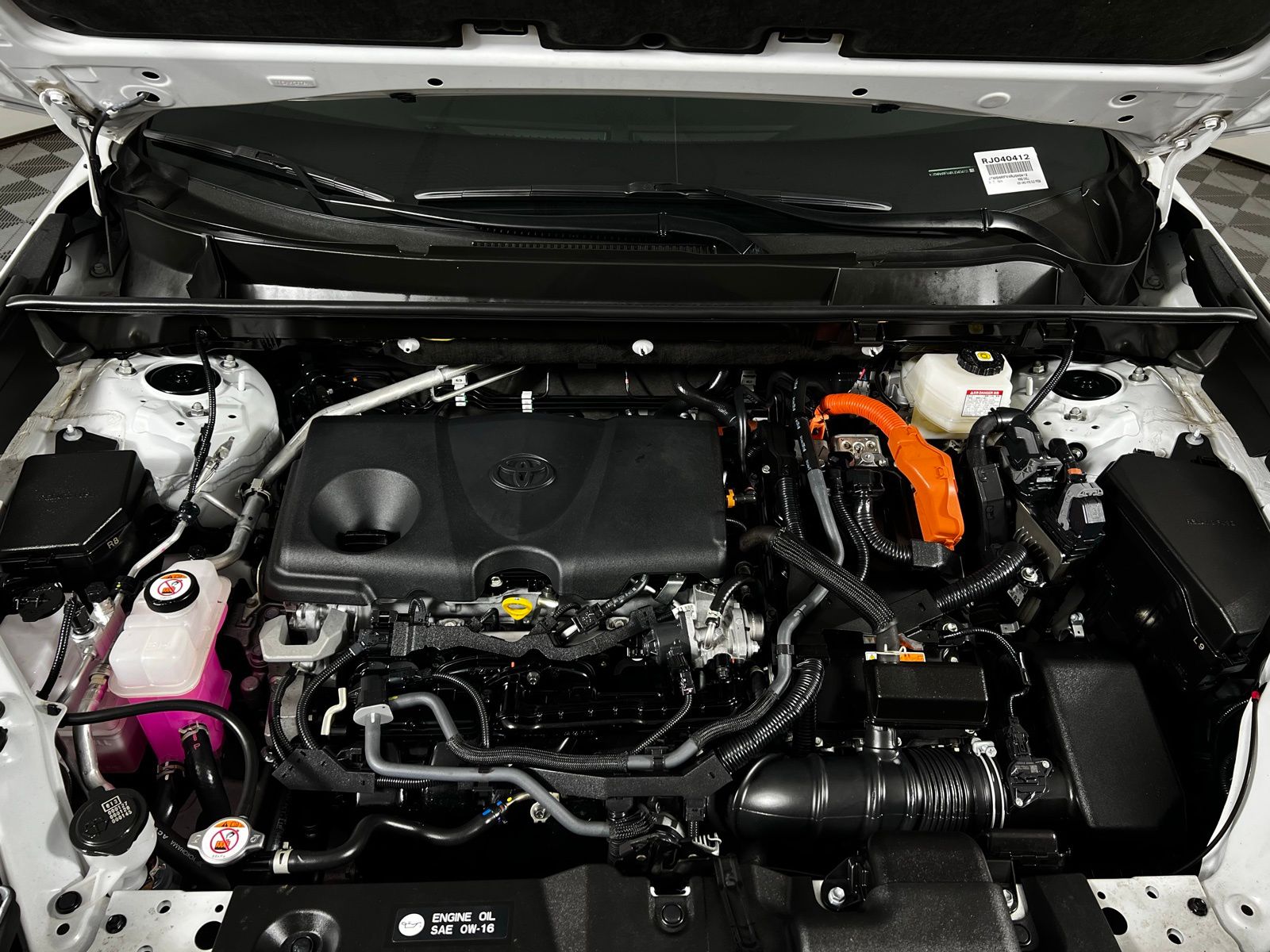 Thumbnail: 2024 Toyota RAV4 - 9