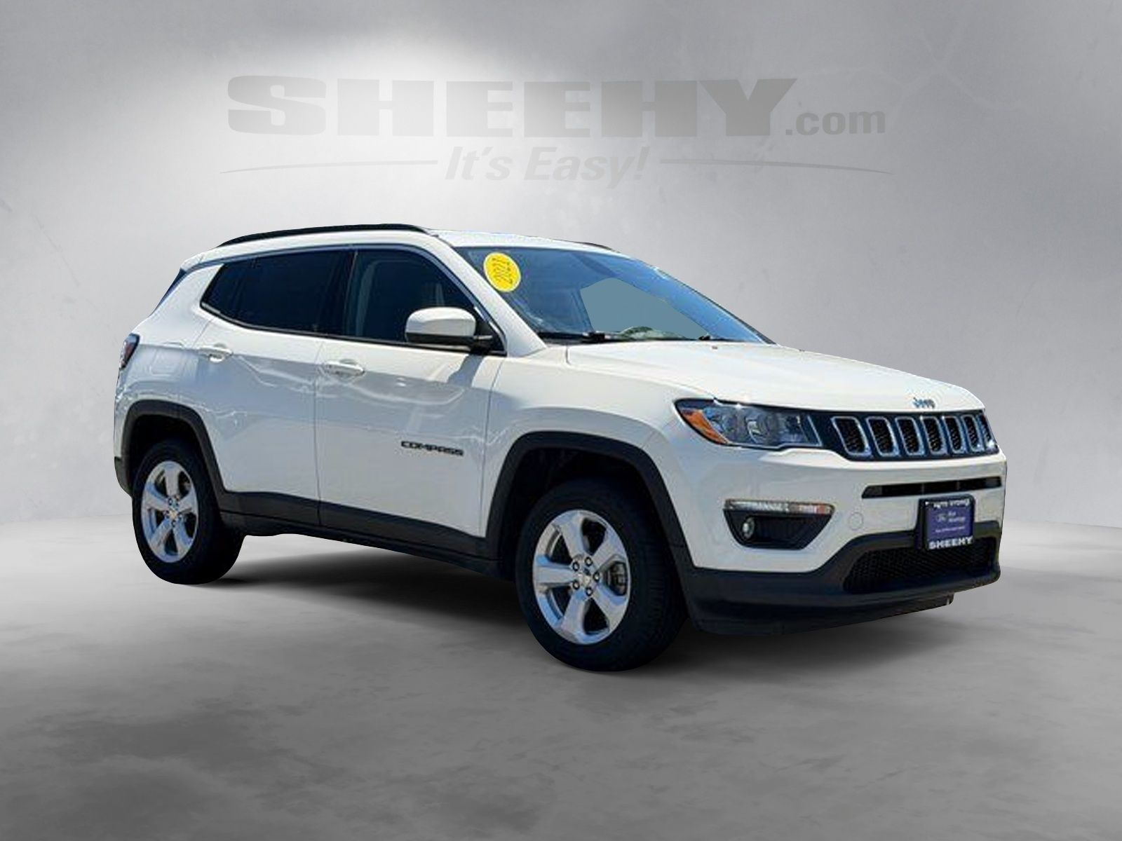 Used 2021 White Clearcoat Jeep Latitude image 2