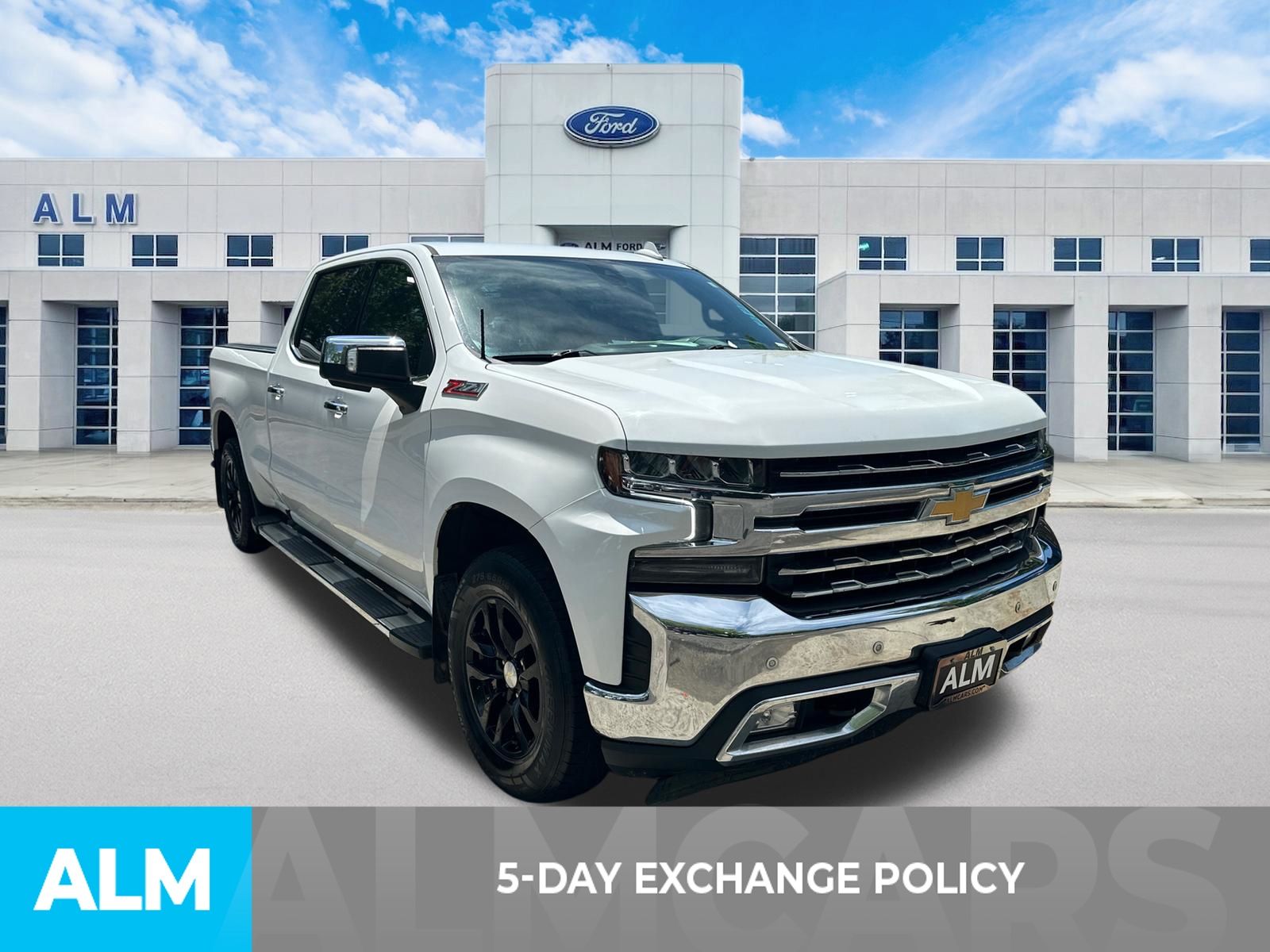 Used 2021 White Chevrolet LTZ image 3