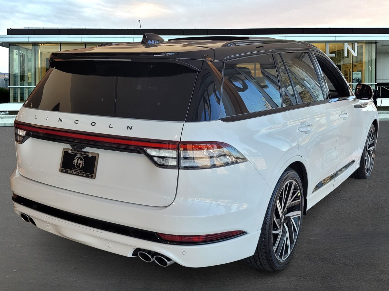 New 2026 White Lincoln Black Label image 3