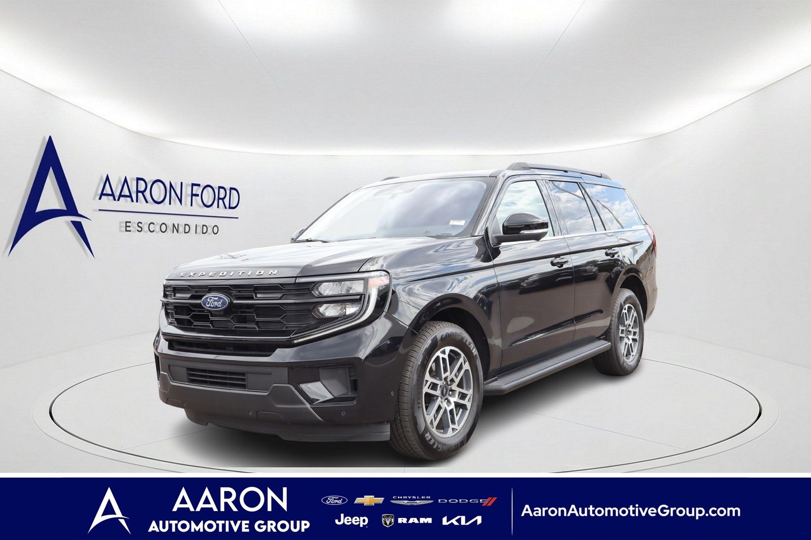 Black Metallic 2025 Ford Expedition SUV / Crossover 4X2 Automatic
