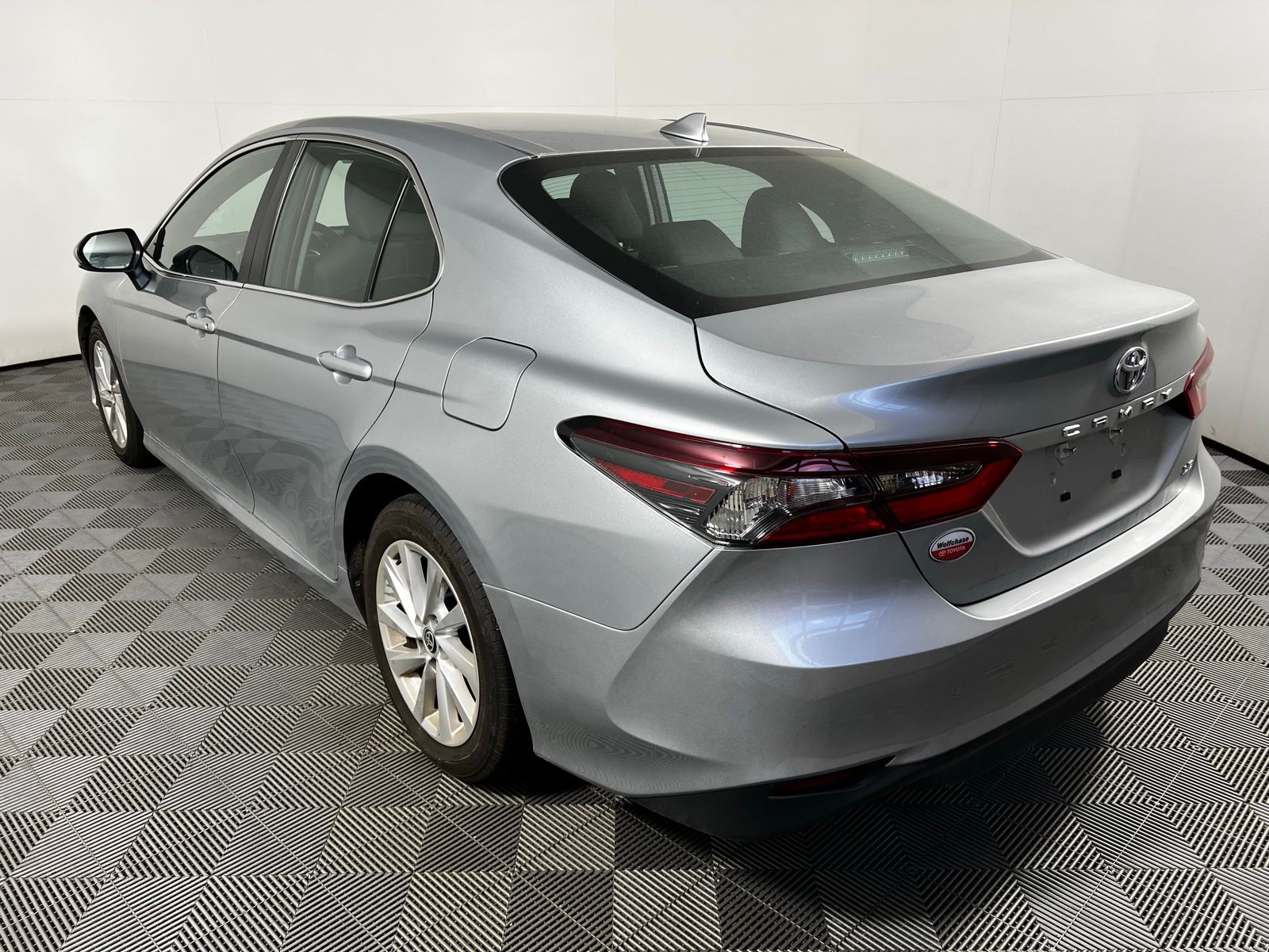 Thumbnail: 2019 Toyota Camry - 7