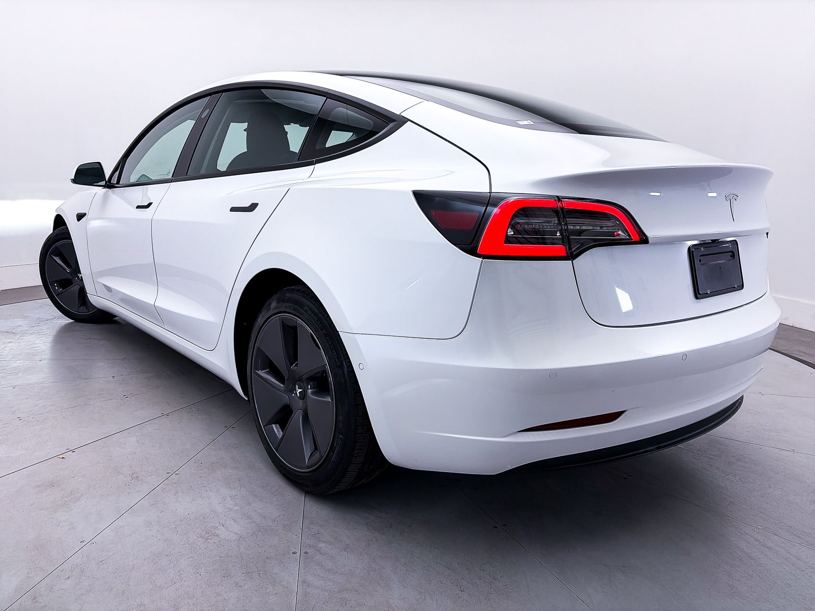 Used 2021 Tesla Model 3 Base with VIN 5YJ3E1EA8MF005511 for sale in Scottsdale, AZ