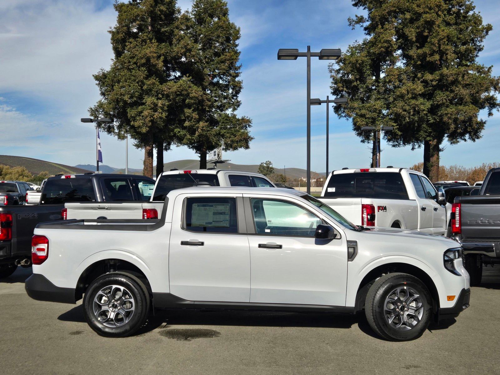 New 2025 White Ford XLT image 3