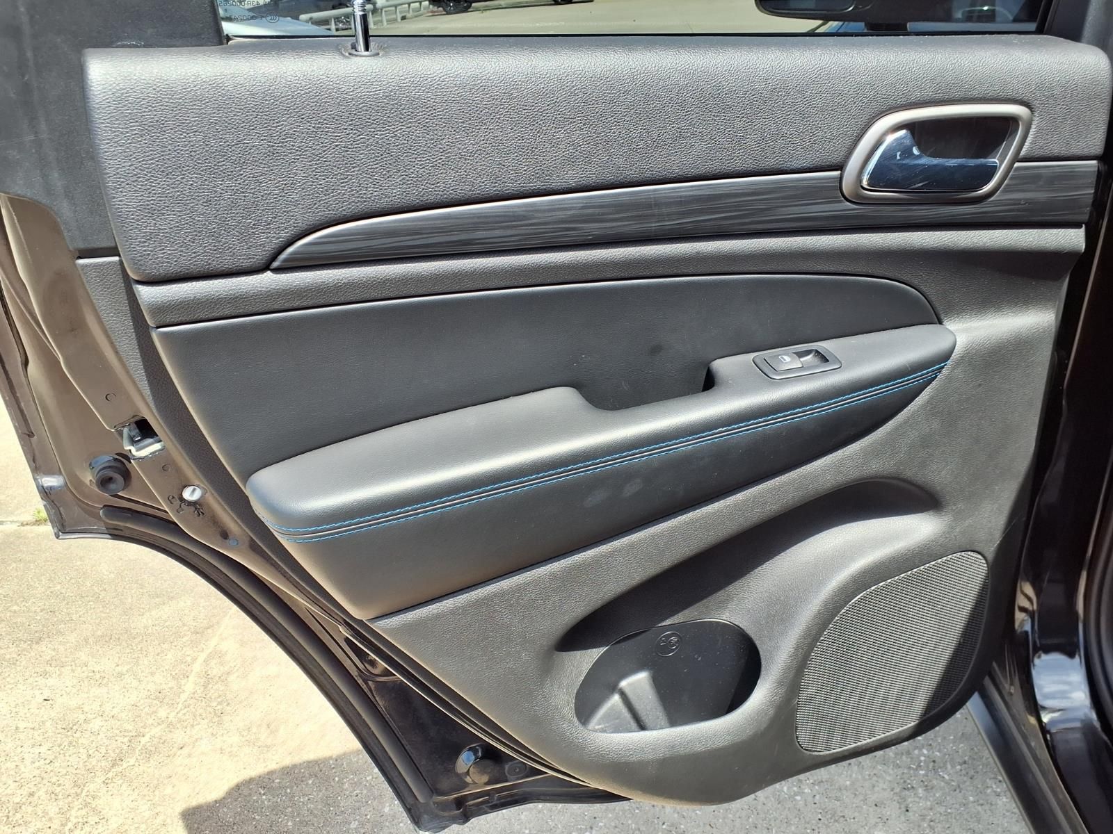 car-gallery-11