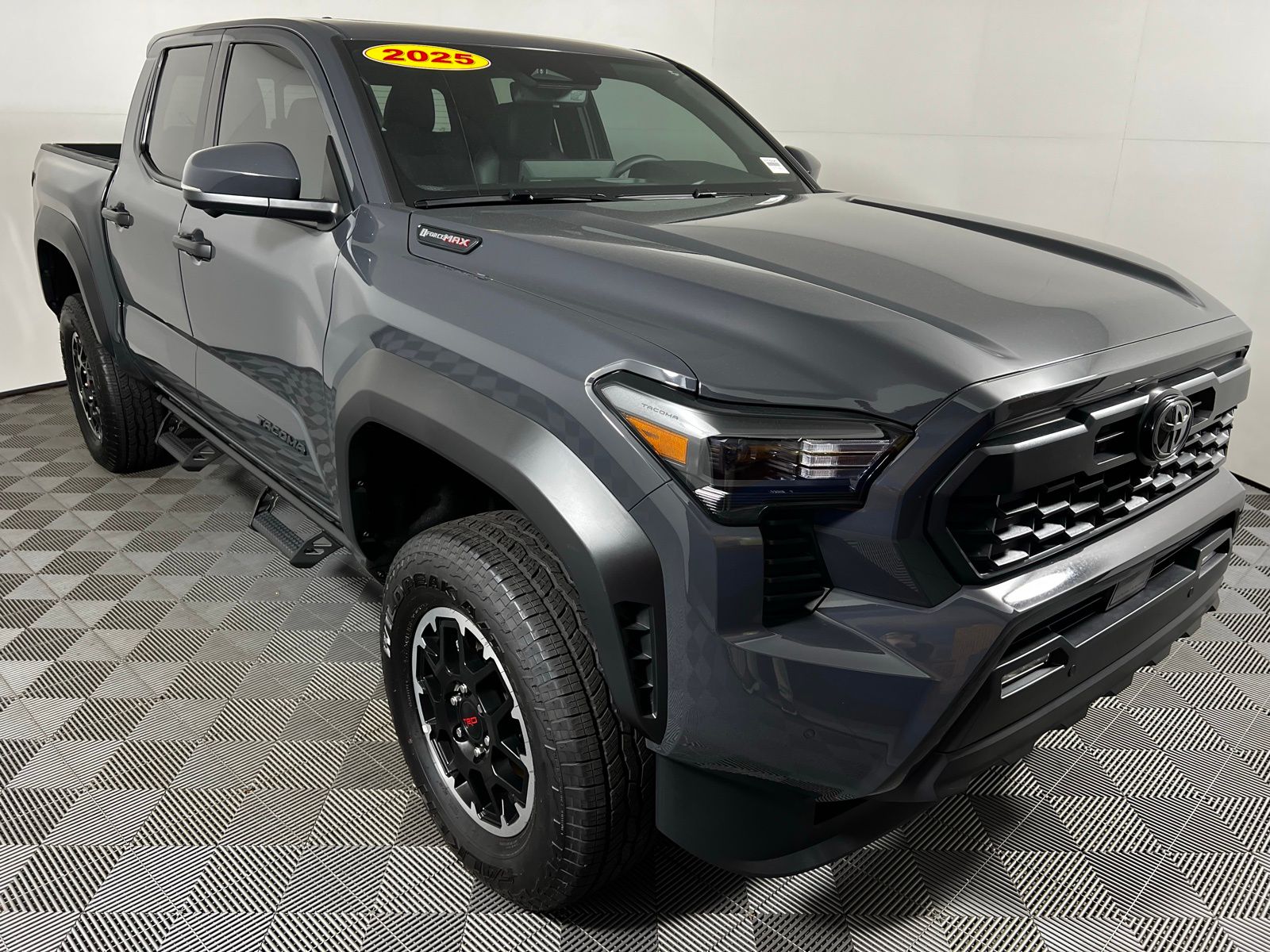 Thumbnail: 2025 Toyota Tacoma - 3