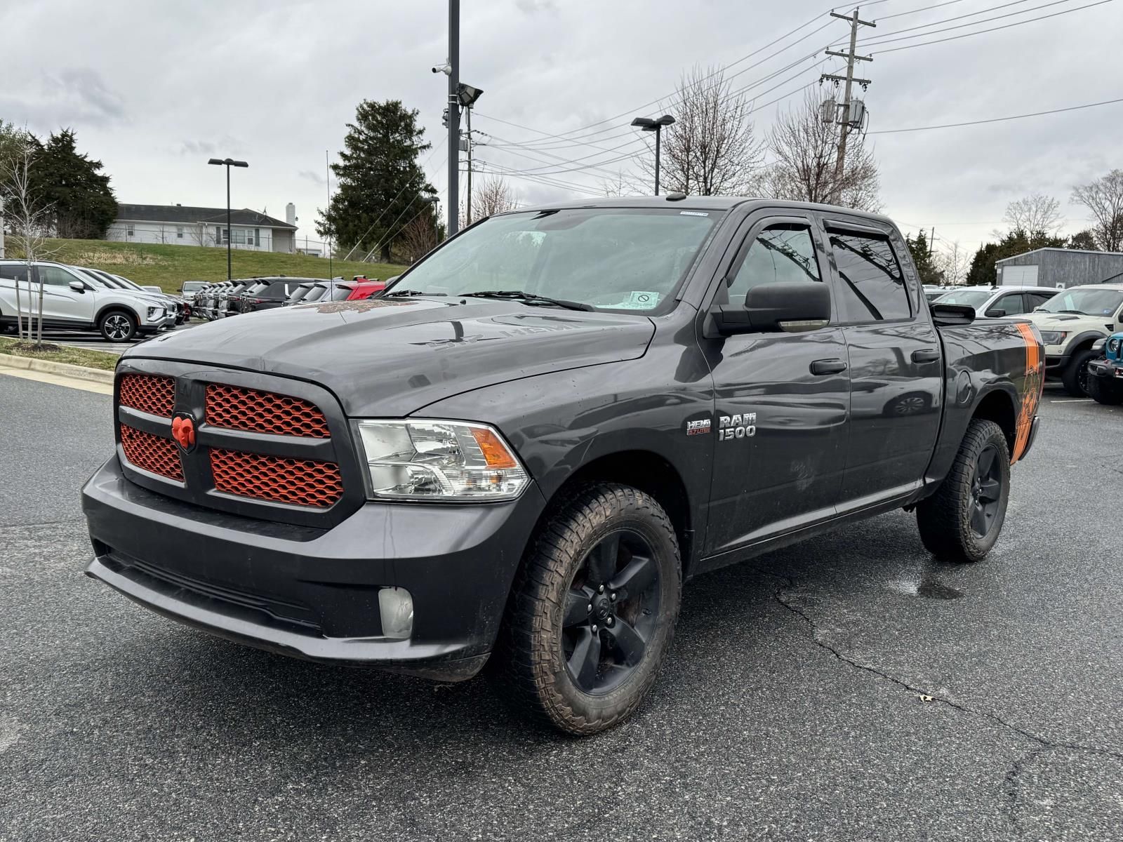 2016 RAM 1500 Express Crew Cab 4WD
